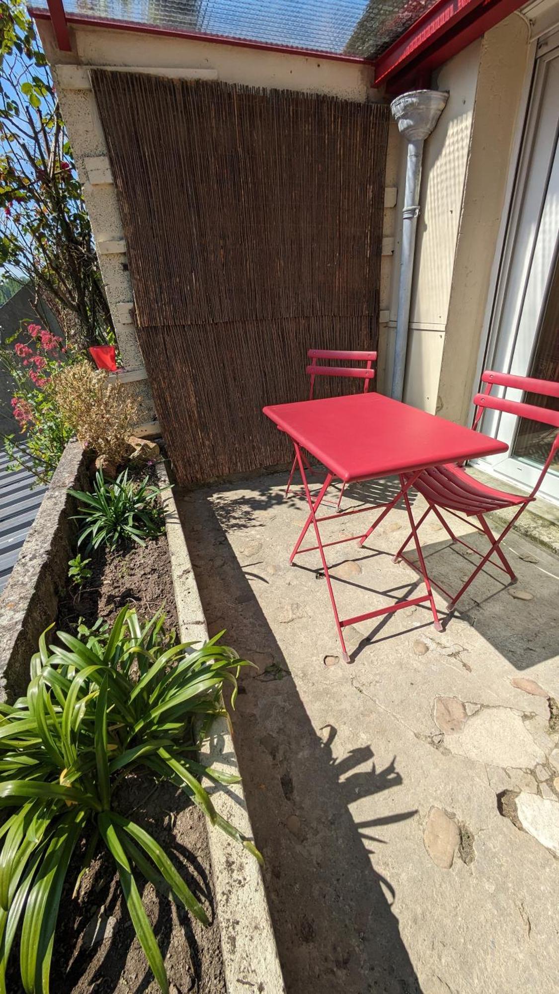 La Campagne A La Ville Coutances Exterior foto